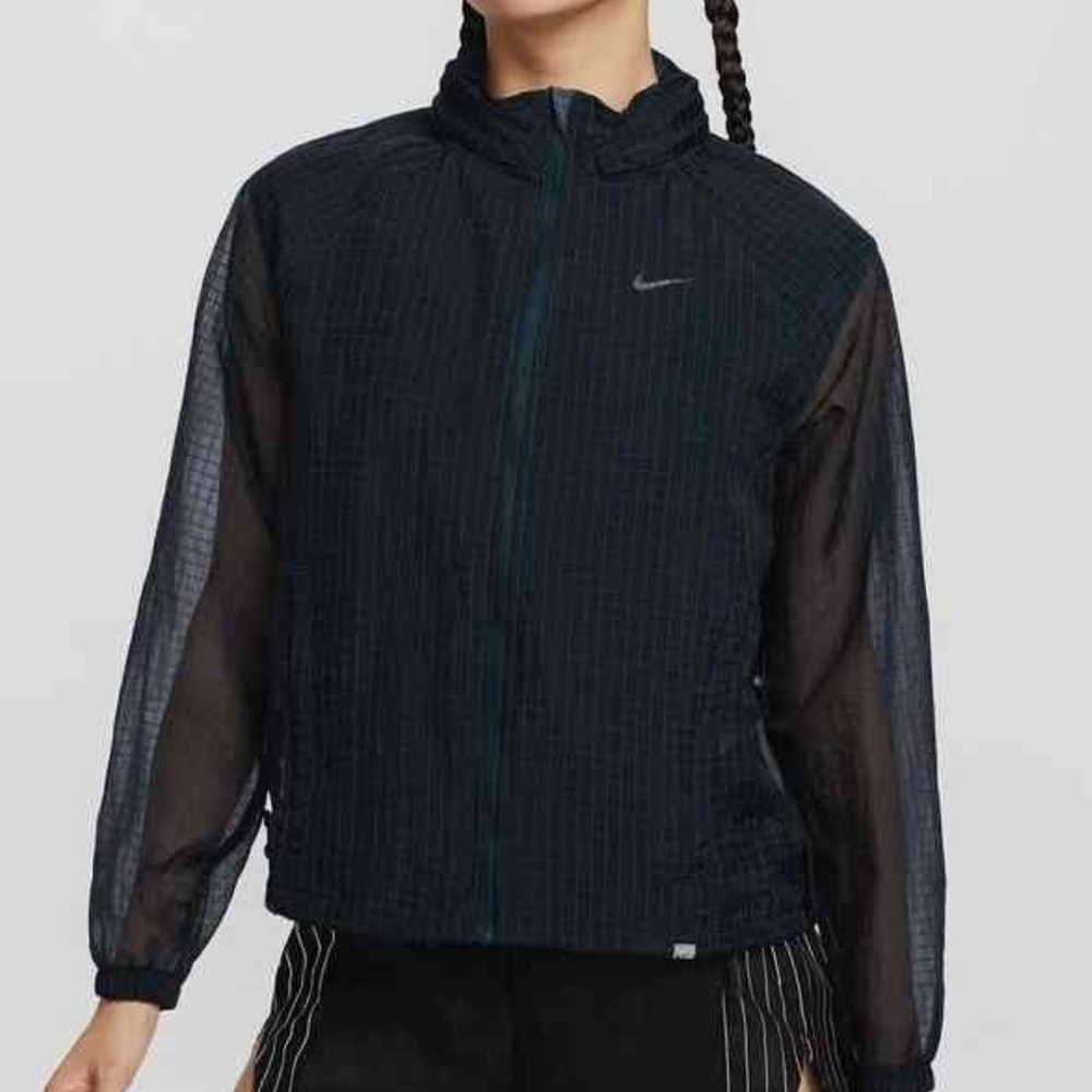 Nike Running Division
Women's Packable Running Jacket - XS